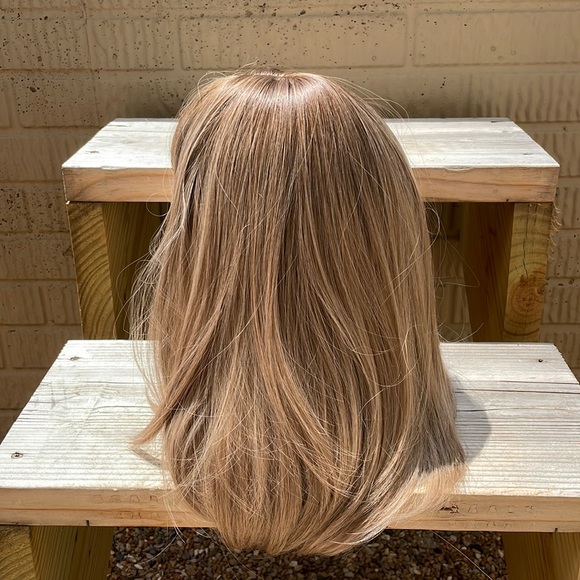 imOgen | Accessories | Nwt 516 Honey Sand Blonde Round Bangs Dark Roots ... — image 3